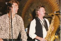 Huey Lewis and Johnny Colla, 1990