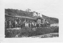 Gravity Train with locomotive, Mt Tamalpais and Muir Woods, 1915