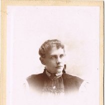 Portrait of Julie Kreidel