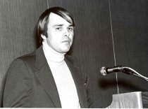David Warren speaking at St. Louis, 1975