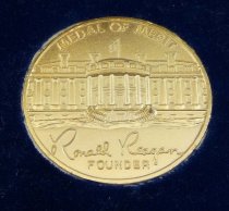 Medal of merit obverse