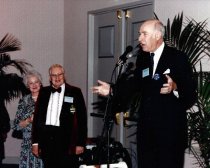 Dr. William G. Anlyan welcomes Guests, 1990
