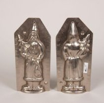 Chocolate Mold Outside