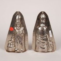 Chocolate Mold Outside