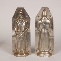 Chocolate Mold Outside