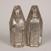 Chocolate Mold Outside