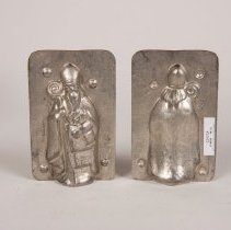 Chocolate Mold Outside