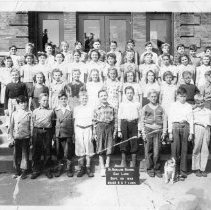 St. Gerald 6th and 7th Grade Classes, 1943