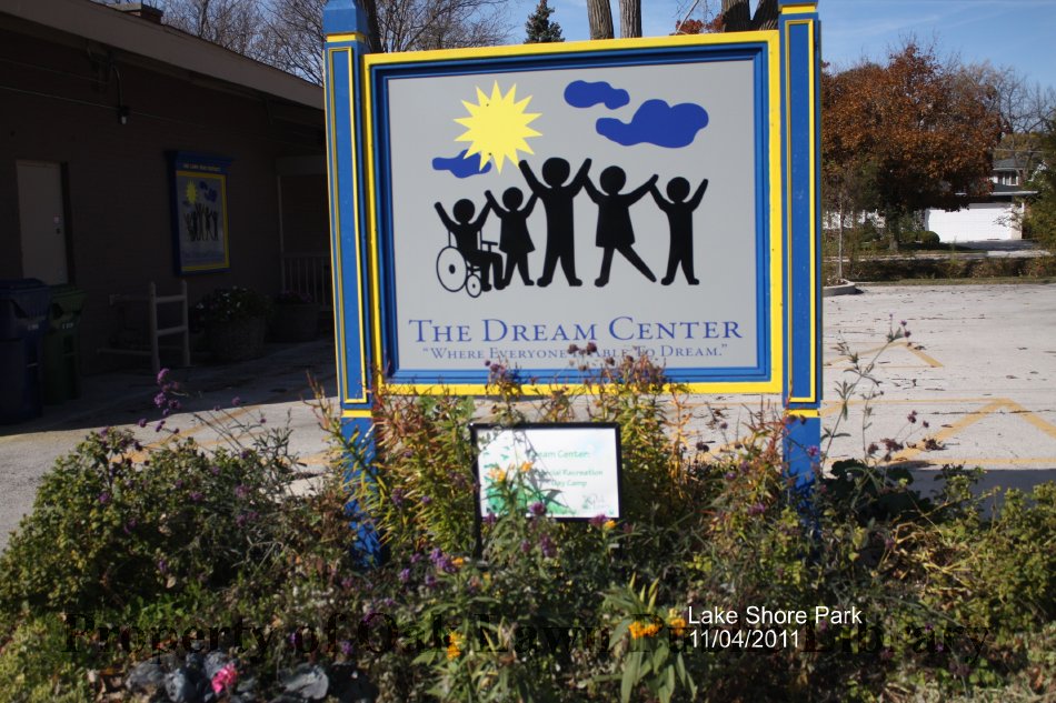 Oak Lawn Lake Shore Park This is a photograph of Lake Shore Park