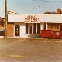Mal's Men's Shop