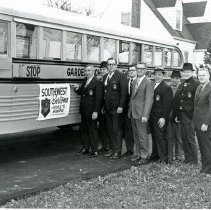 Sertoma Donates Bus to Garden School for the Handicapped
