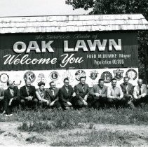 Oak Lawn Civic Organizations Sponsor New Oak Lawn Signs