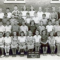 Cook Avenue School 5th Grade Class, 1944