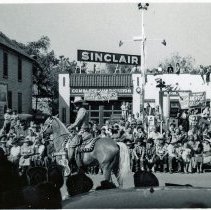 Oak Lawn Round-Up Days Parade
