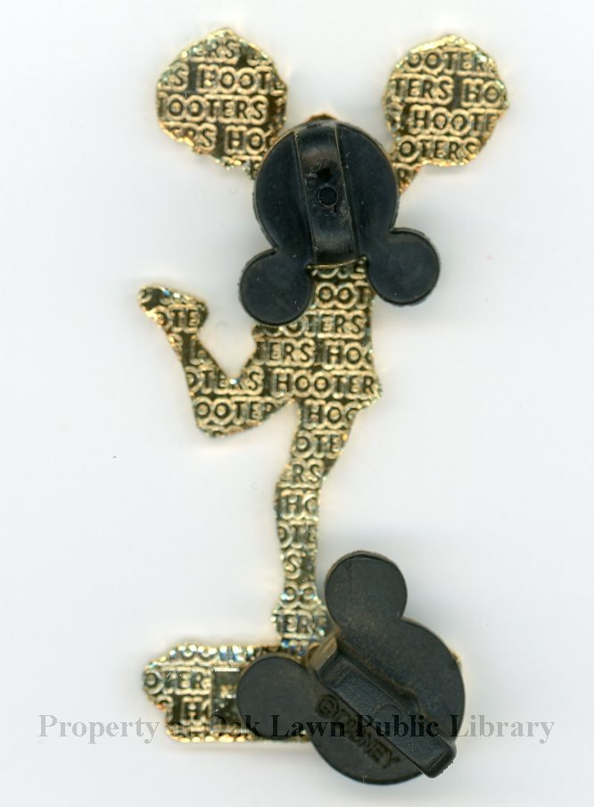 Hooters of Oak Lawn Pin This is a pin, circa 2000, from Hooters of