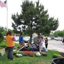 Oak Lawn Garden Club Planting Project