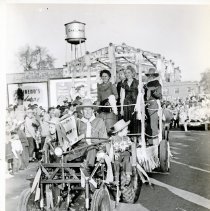 Oak Lawn Round-Up Days Parade