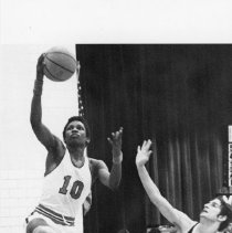 Luther South Basketball, 1975