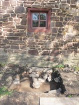Mouns Jones House, image #3, dig outside west eaves wall (2012)