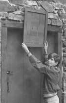 Mouns Jones House, detail, eastern doorway, Mouns Jones Fair (1970)