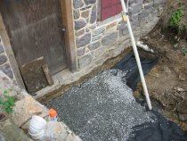 2641-- Leveling 2B stone bed.