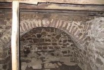 Corbeled stone structure supporting corner fireplace: Hunter-Shelley house