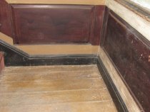 #5, 346: 2d period grain-painted "wainscot" panels on stair landing