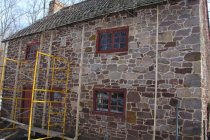 #3: Gauge-boards suspended from rafter-tails