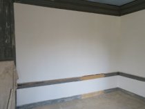 #7: Freshly plastered chamber walls