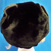 Child's bonnet-back view