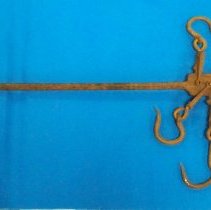 Steelyard balance scale