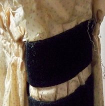 Wedding dress: Elizabeth Hutchinson August 13, 1915-Waist detail