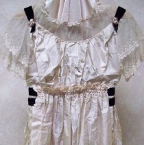 Wedding dress: Elizabeth Hutchinson August 13, 1915