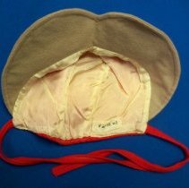 Child's bonnet-inside
