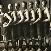 1915 Senior Basketball team, Hutchinson, MN