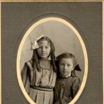 Nina & Beatrice Dearborn