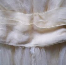 Wedding dress, Lillian Zimmerman Peik, 1915, detail