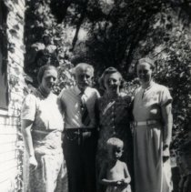 Mary, Adelle, Martha Elftmann & Albert Pust; unknown child