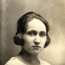 Ruth Duehn, 1921 Junior, Stevens Seminary