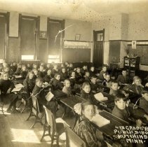 4th Grade "B", Public School, Hutchinson, MN