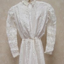 Lydia Mattsfield Albrecht wedding dress back view