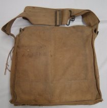 WWI gas mask & haversack-E. A. Elke