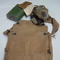 WWI gas mask & haversack-E. A. Elke