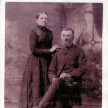 Unknown couple, by J. H. Gravenslund, Hutchinson
