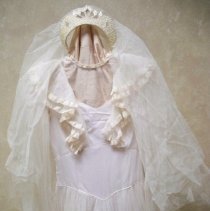 Phyllis Zierke Weseloh wedding gown, 1944 - with veil