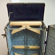 Hartmann wardrobe trunk
