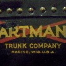 Hartmann wardrobe trunk label