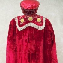 IOOF Past Noble Grand crown & robe back view