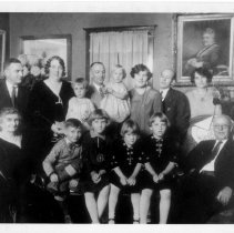 O. D. Hutchinson Family, 1927-Three Generations.
