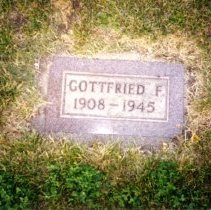 Gravestone: Gottfried F. Sprengeler, 1908-1945